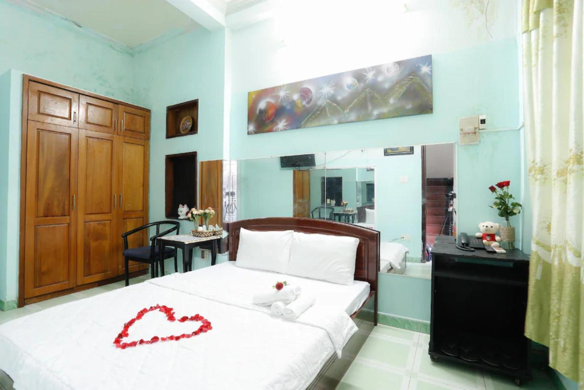 Hong Luc Hotel Hcm Ho Chi Minh City Exterior photo